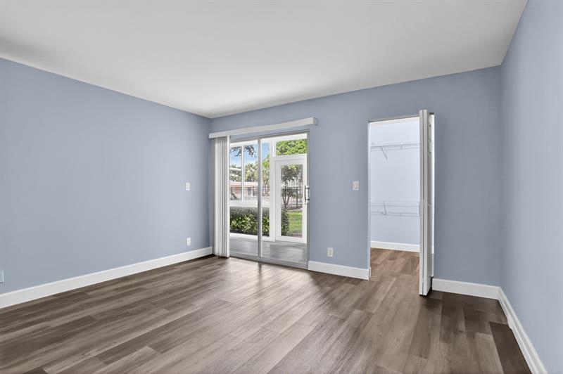 Image 27 of 72 For 2003 Granada Dr  F1