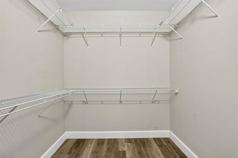 Image 28 of 72 For 2003 Granada Dr  F1