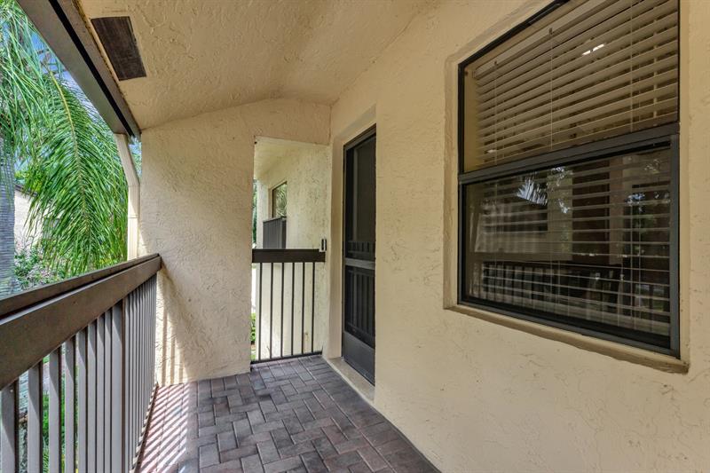 Image 10 of 40 For 3161 Carambola Cir  2381