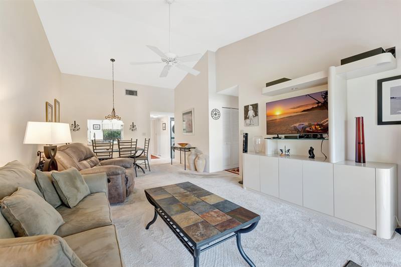 Image 11 of 40 For 3161 Carambola Cir  2381