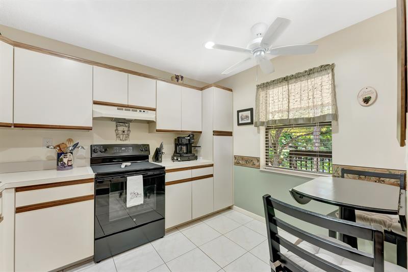 Image 20 of 40 For 3161 Carambola Cir  2381