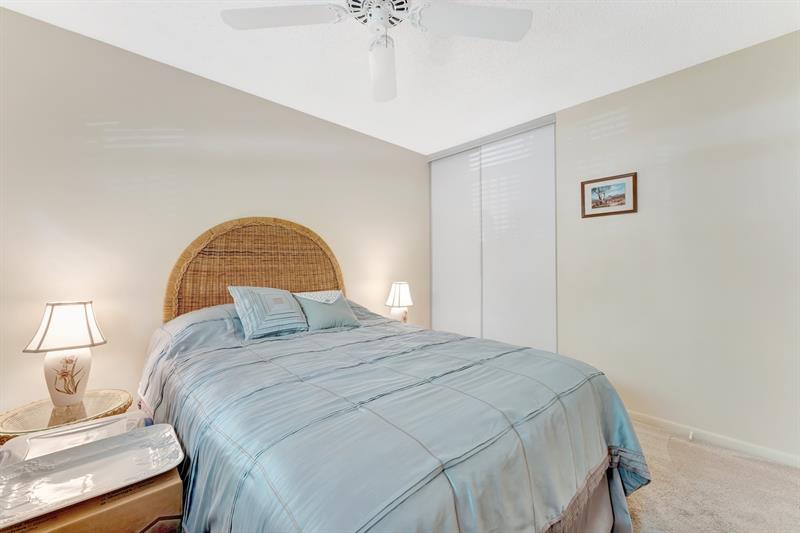 Image 28 of 40 For 3161 Carambola Cir  2381