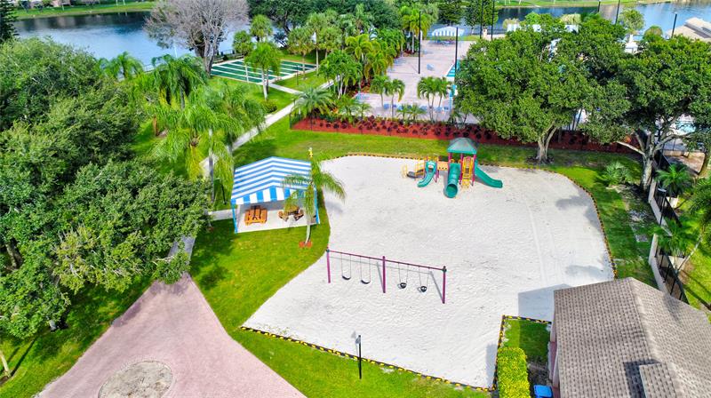Image 34 of 40 For 3161 Carambola Cir  2381