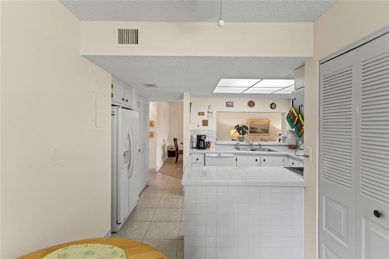 Image 28 of 28 For 1911 Sabal Palm Dr  307