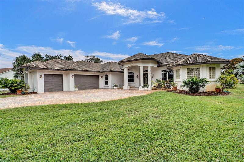 Image 17 of 91 For 8426 Sawpine Rd