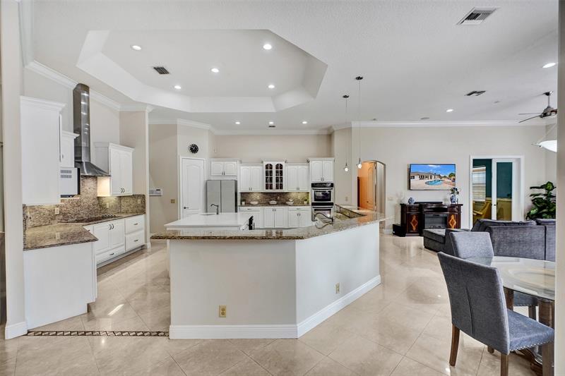 Image 28 of 91 For 8426 Sawpine Rd