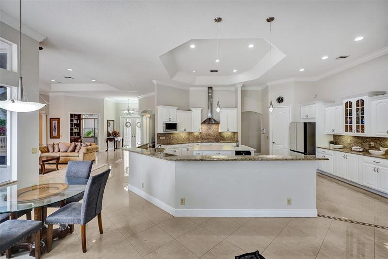 Image 42 of 91 For 8426 Sawpine Rd