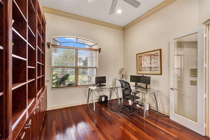 Image 49 of 91 For 8426 Sawpine Rd