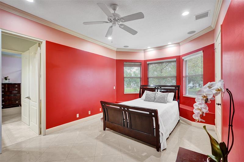 Image 60 of 91 For 8426 Sawpine Rd