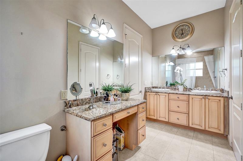 Image 67 of 91 For 8426 Sawpine Rd