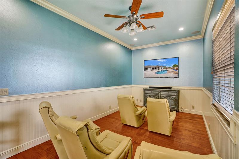 Image 72 of 91 For 8426 Sawpine Rd