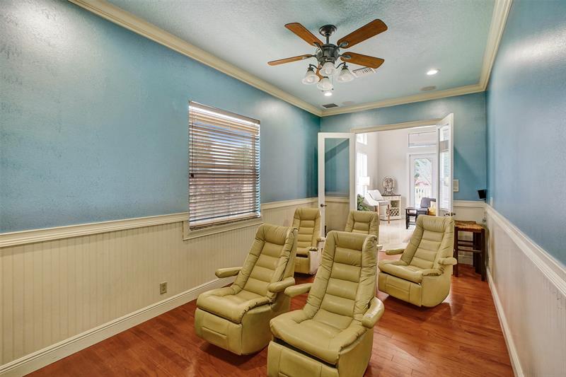 Image 73 of 91 For 8426 Sawpine Rd