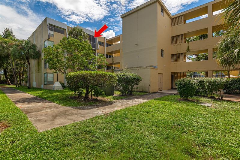 Image 29 of 35 For 942 199th St  401