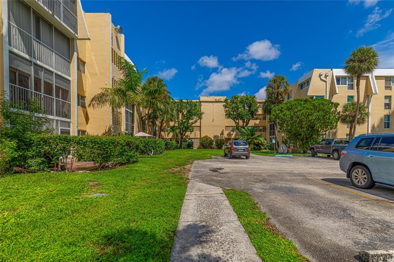 Image 31 of 35 For 942 199th St  401