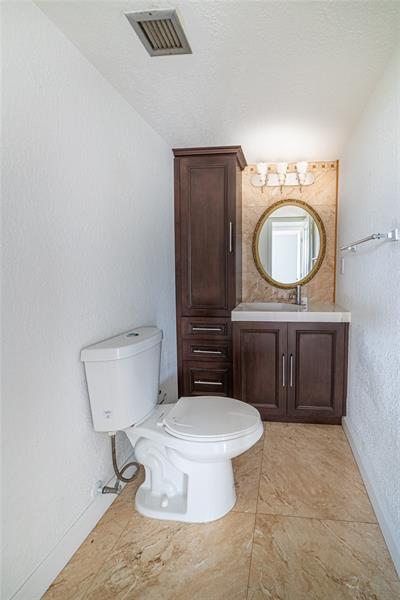 Image 9 of 35 For 942 199th St  401