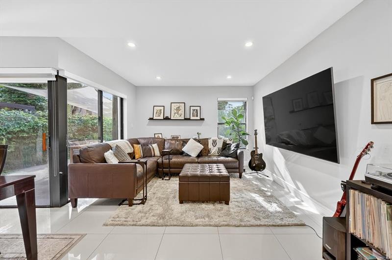 Image 10 of 21 For 7104 127th Ct