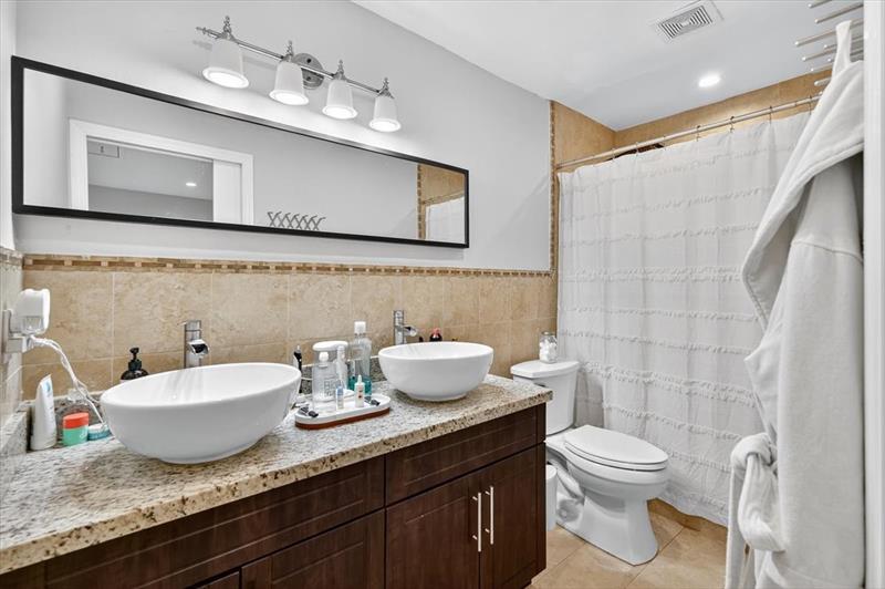 Image 15 of 21 For 7104 127th Ct