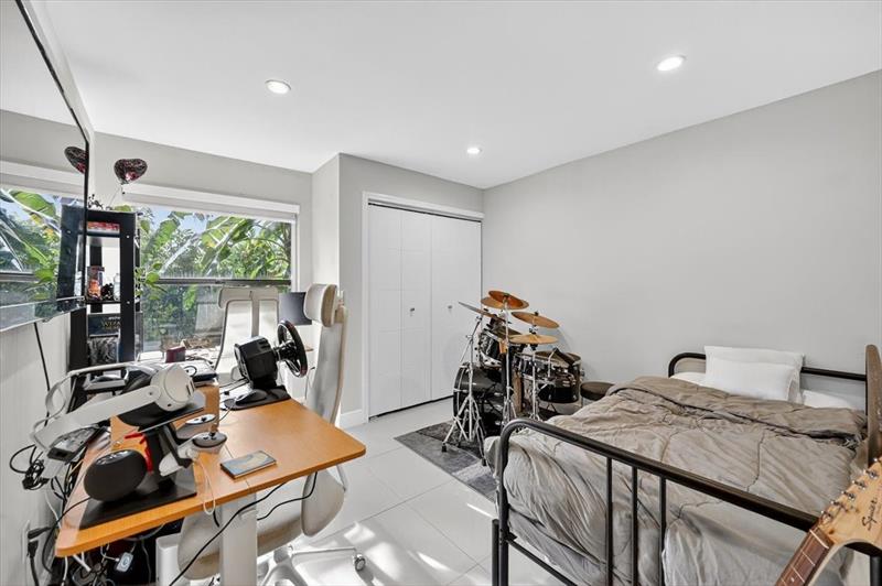 Image 16 of 21 For 7104 127th Ct