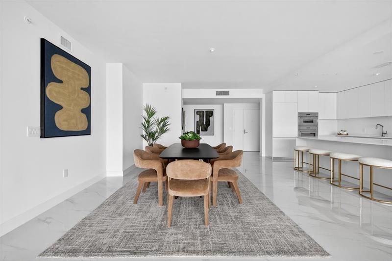 Image 16 of 53 For 700 24th Street  4802