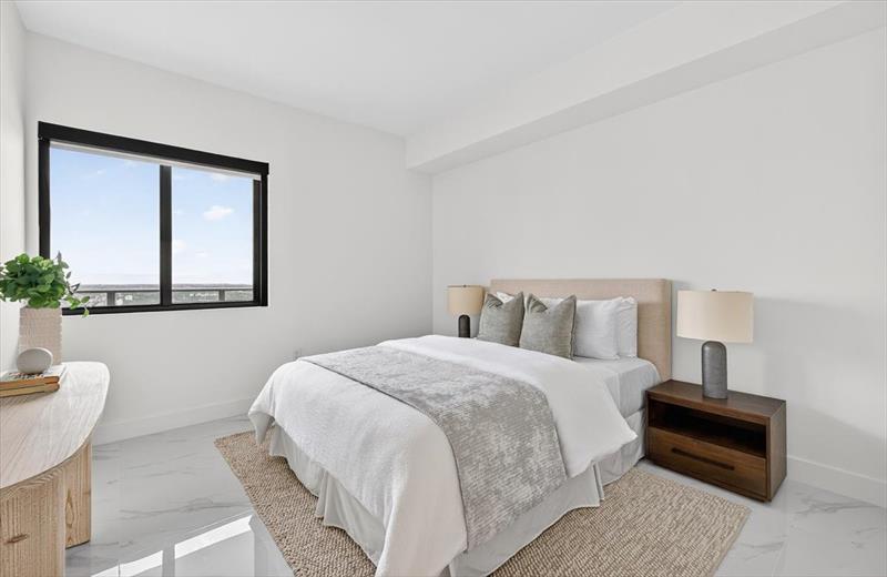 Image 39 of 53 For 700 24th Street  4802
