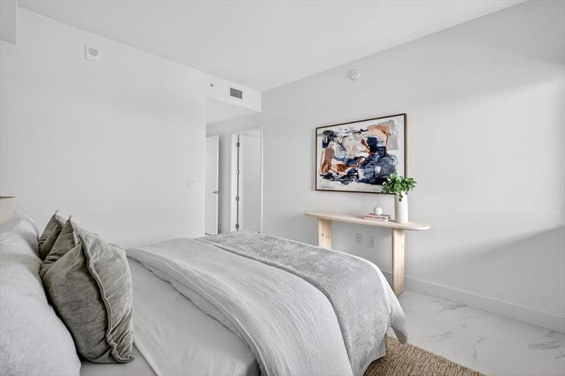Image 40 of 53 For 700 24th Street  4802