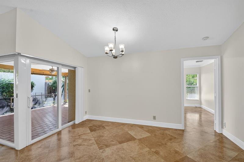 Image 18 of 63 For 1620 22nd Ave