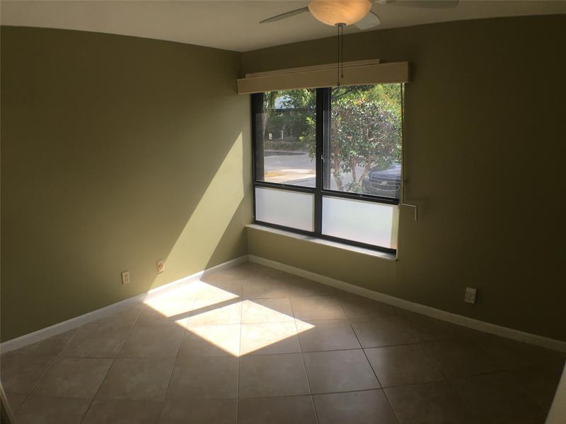 Image 10 of 42 For 1905 15th St  9