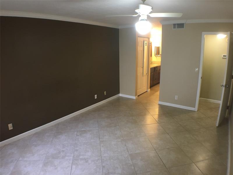 Image 13 of 42 For 1905 15th St  9