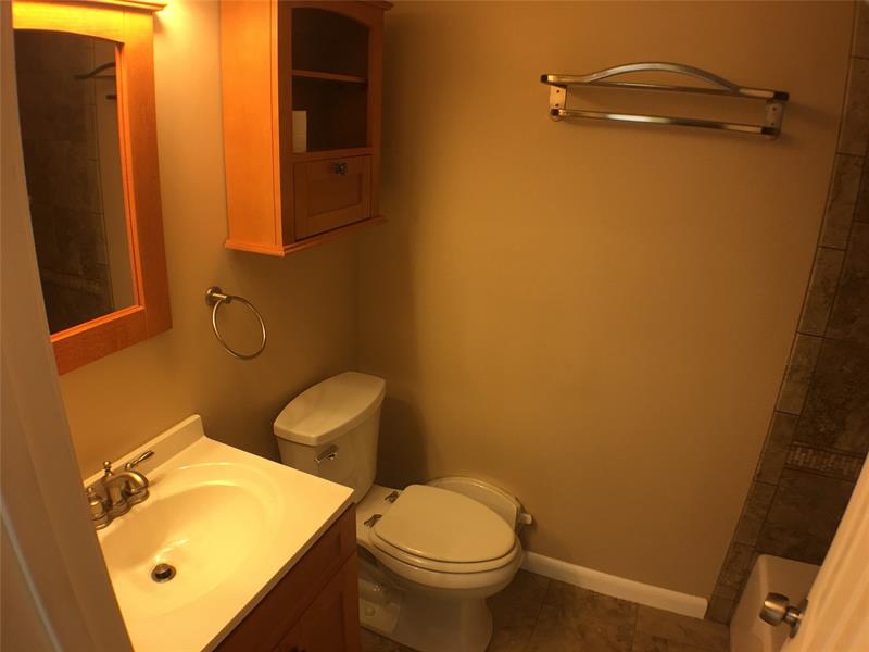 Image 21 of 42 For 1905 15th St  9