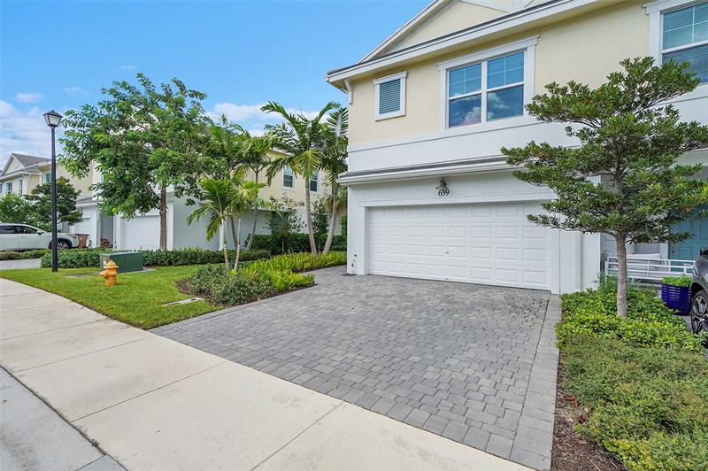 Image 3 of 28 For 639 Parsons Way  639