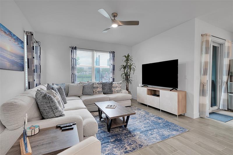 Image 7 of 28 For 639 Parsons Way  639