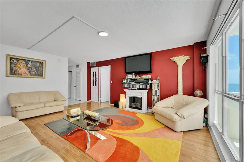 Image 17 of 52 For 133 Pompano Beach Blvd  605