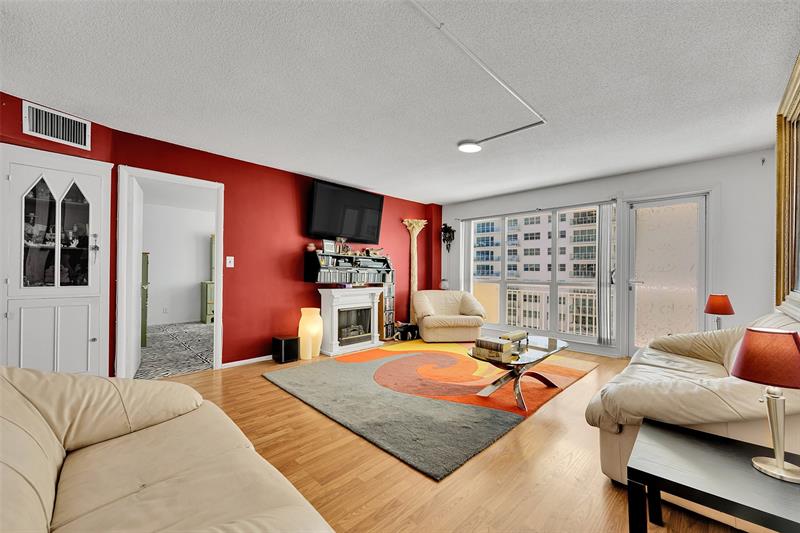 Image 18 of 52 For 133 Pompano Beach Blvd  605