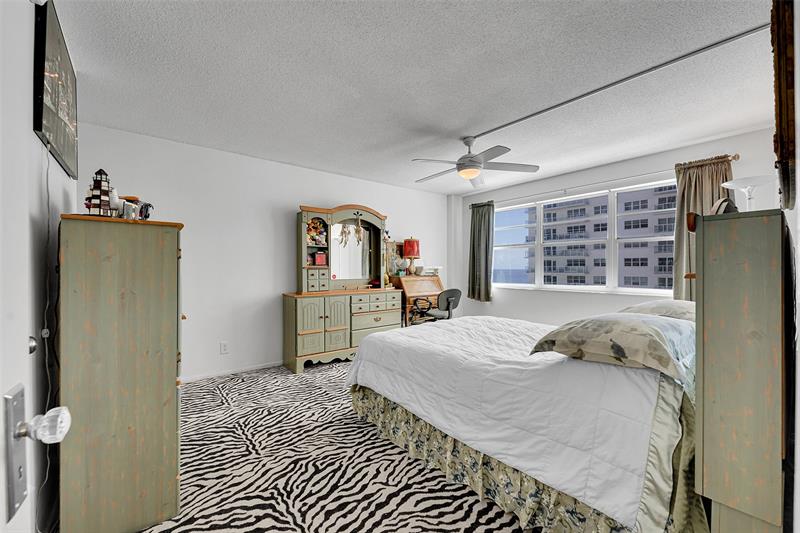 Image 20 of 52 For 133 Pompano Beach Blvd  605