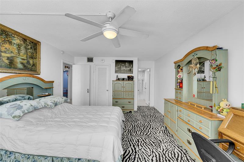 Image 24 of 52 For 133 Pompano Beach Blvd  605