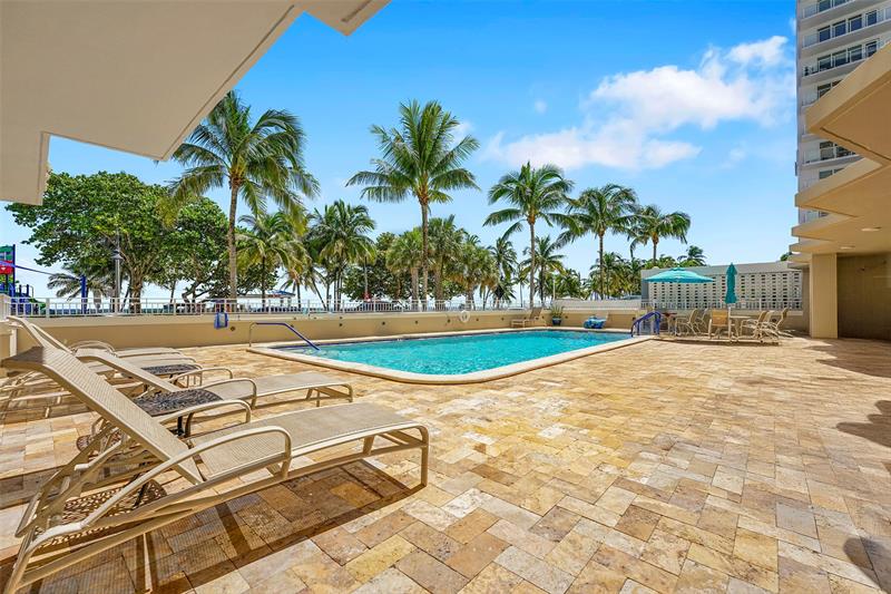 Image 32 of 52 For 133 Pompano Beach Blvd  605