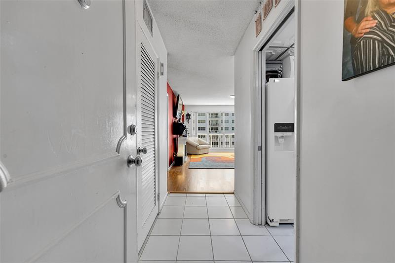 Image 9 of 52 For 133 Pompano Beach Blvd  605