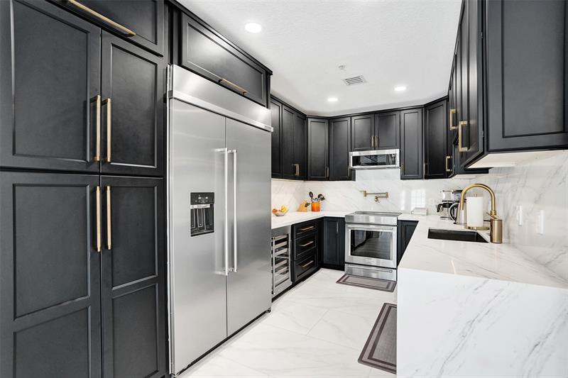 Image 12 of 54 For 624 29th Dr  A
