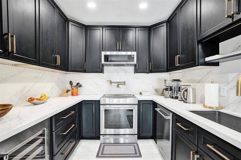 Image 13 of 54 For 624 29th Dr  A