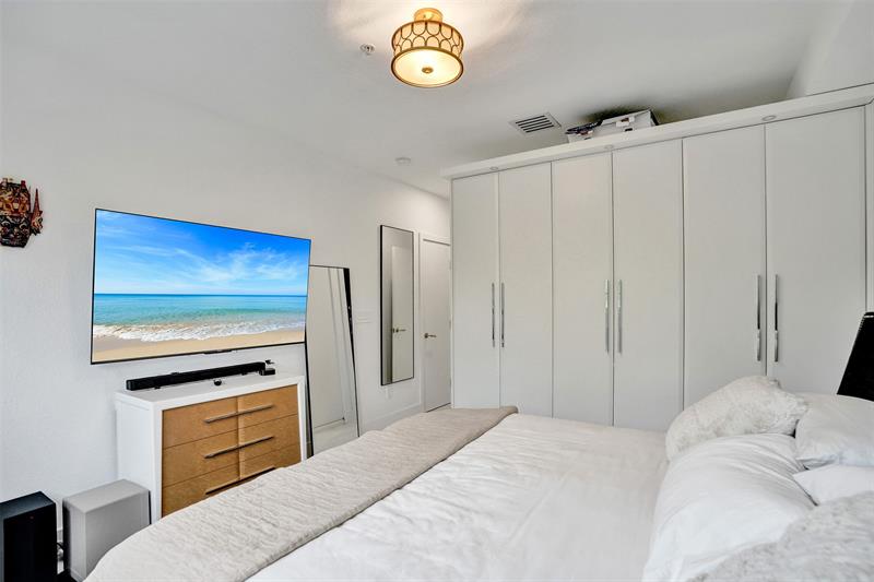 Image 33 of 54 For 624 29th Dr  A