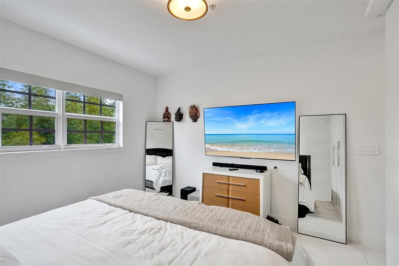 Image 34 of 54 For 624 29th Dr  A