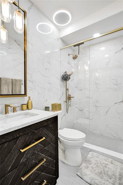 Image 36 of 54 For 624 29th Dr  A