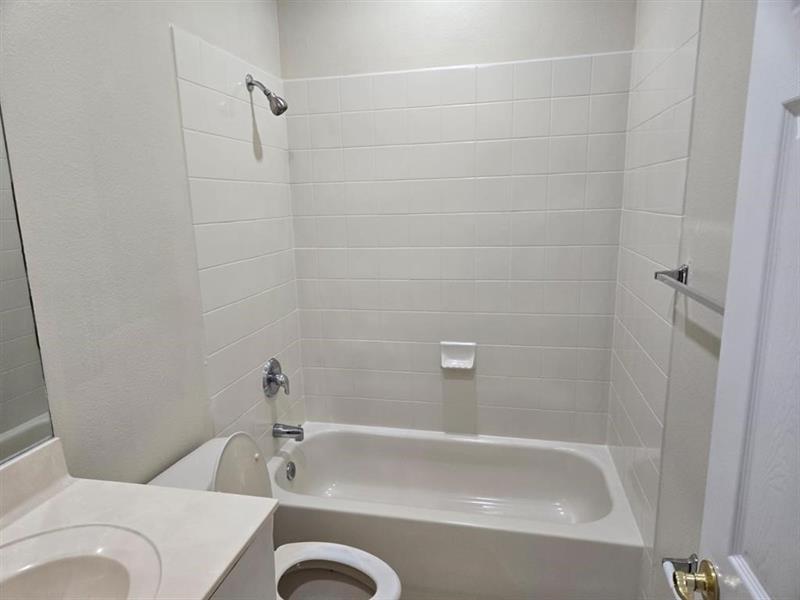 Image 14 of 17 For 8433 25th Ct  102
