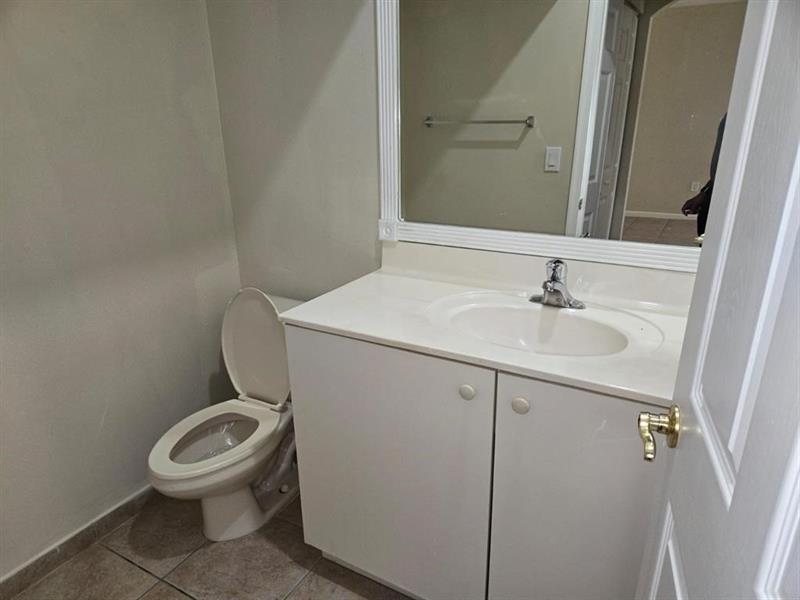 Image 7 of 17 For 8433 25th Ct  102