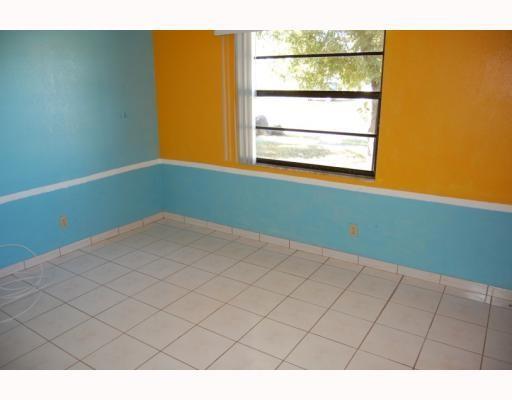 Image 4 of 7 For 901 78th Ave