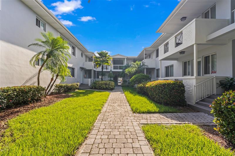 Image 12 of 16 For 9930 Collins Ave  3