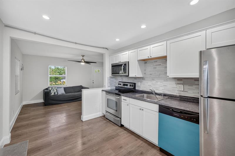 Image 12 of 45 For 1141 25th Ave