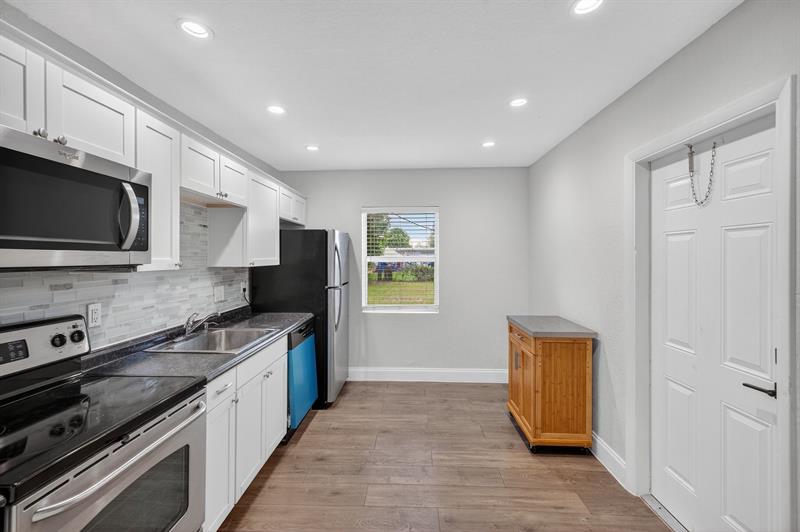 Image 13 of 45 For 1141 25th Ave