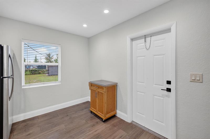 Image 14 of 45 For 1141 25th Ave