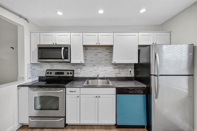 Image 15 of 45 For 1141 25th Ave